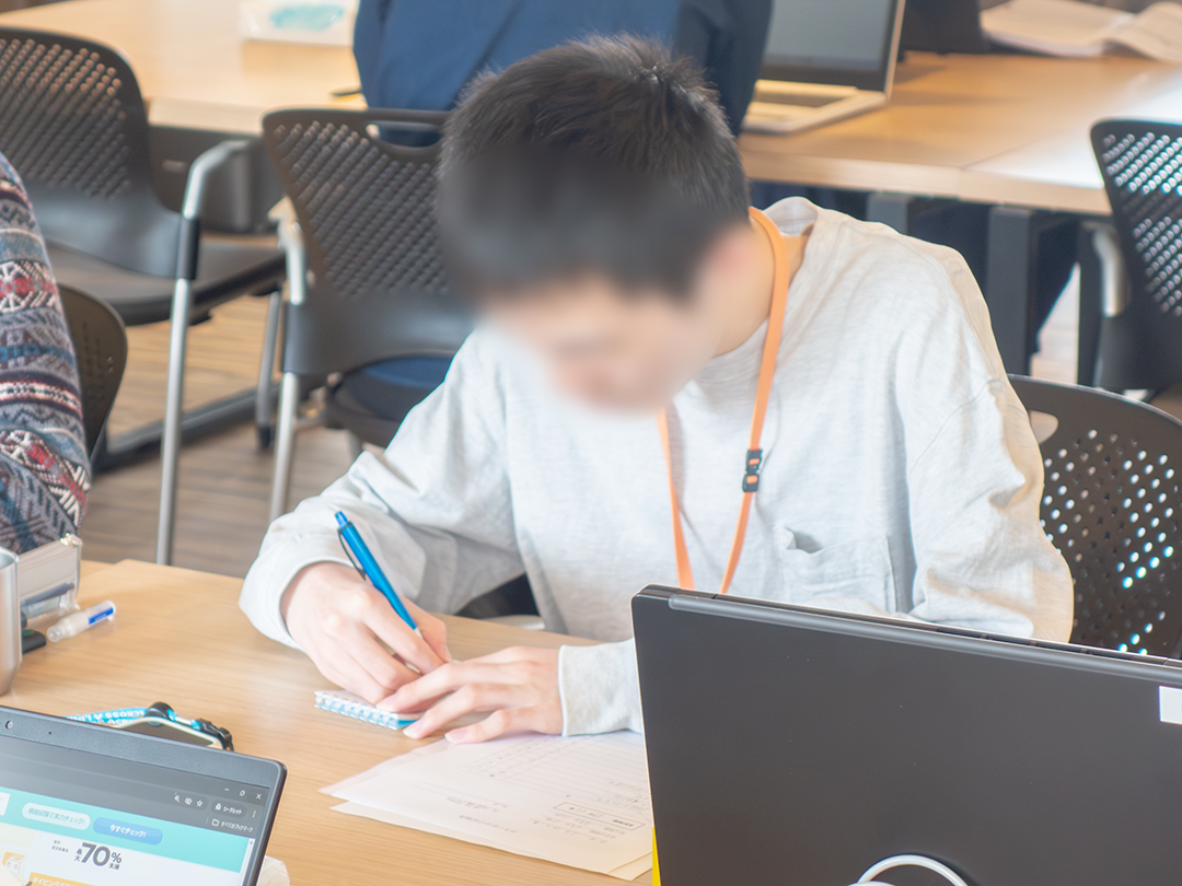 仕事で役立つ手書きメモ